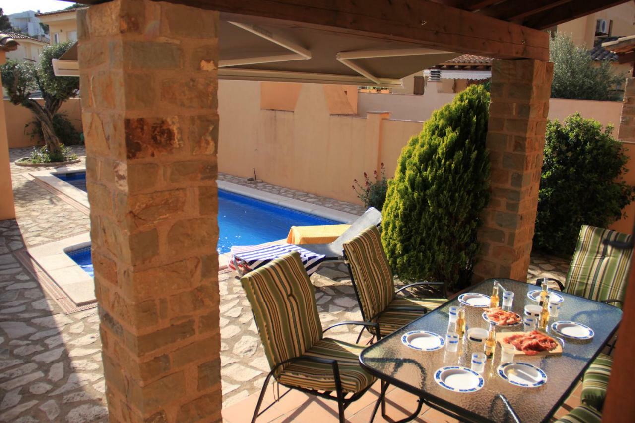 Villashim L' Escala Luaran gambar